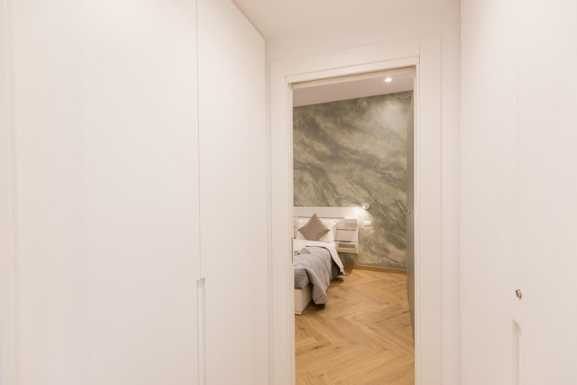 Apartment Dado